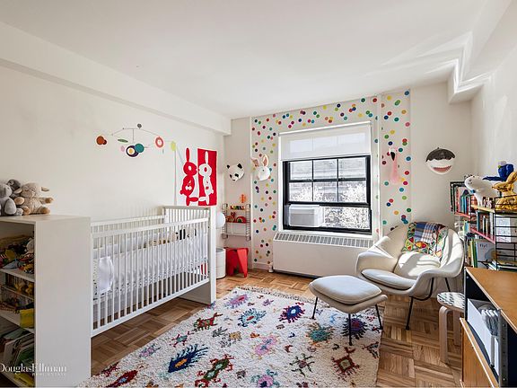 5th image of 361 Clinton Ave APT 3-C
