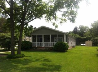 404 N Illinois St, Colfax, IN 46035