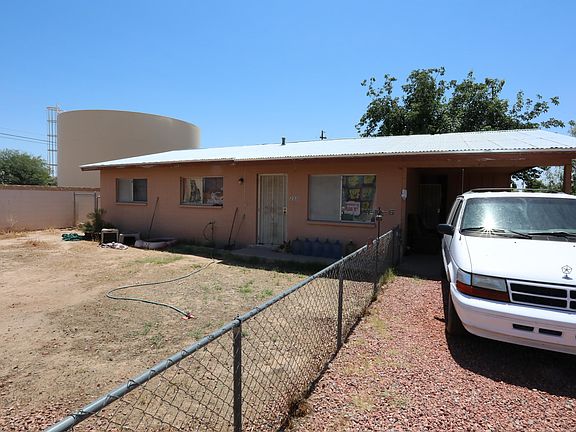 3rd image of 203 7th Ave W