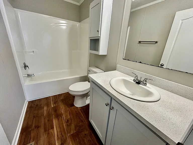 Hickory Knoll — Photo 136