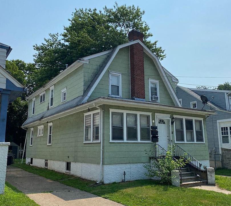 1st image of 2410 46th St