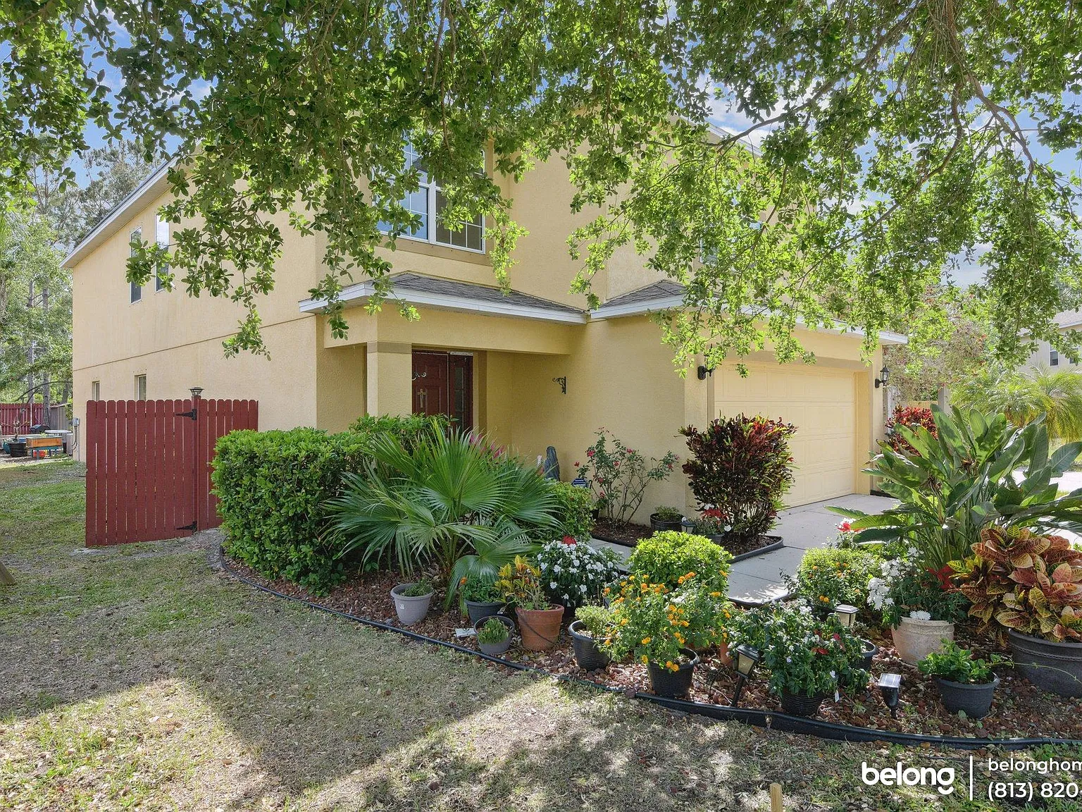 4 bed, 2.5 bath, 2700 sqft, $2,350 — Photo 2