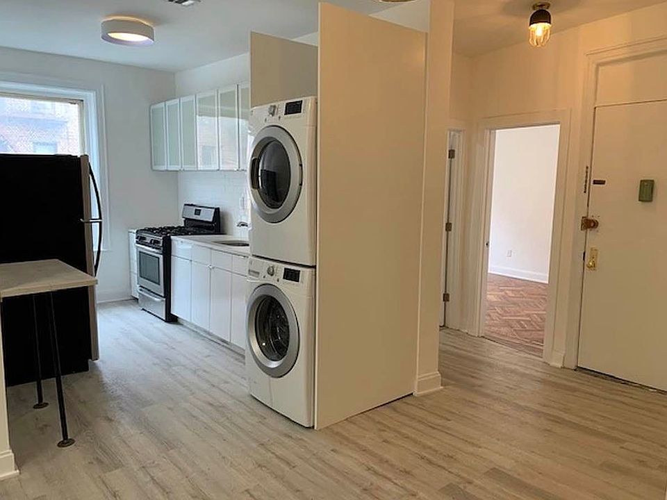 1st image of 2122 Beekman Pl #3R