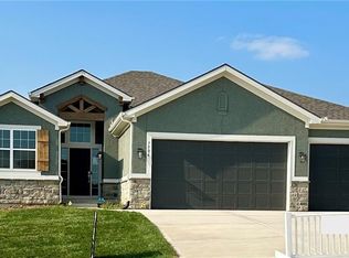 7506 NE 103rd St, Kansas City, MO 64157