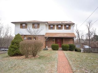 2721 Tischler Rd, Bethel Park, PA 15102