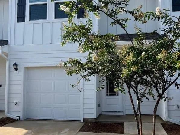 1755 Jakes Dr, Panama City, FL 32405