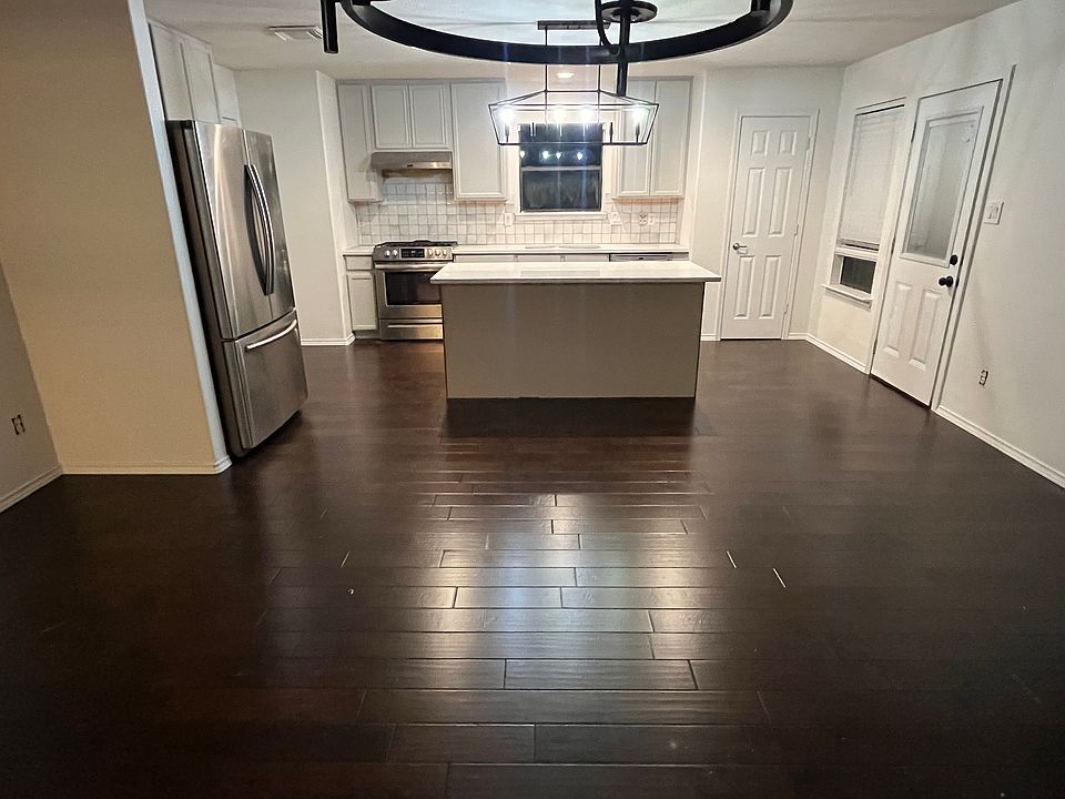 1st image of 7731 Hunters Peak Ln