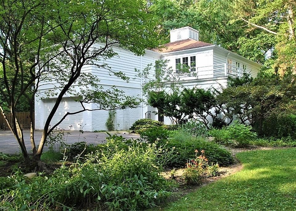 1st image of 14326 S Park Blvd