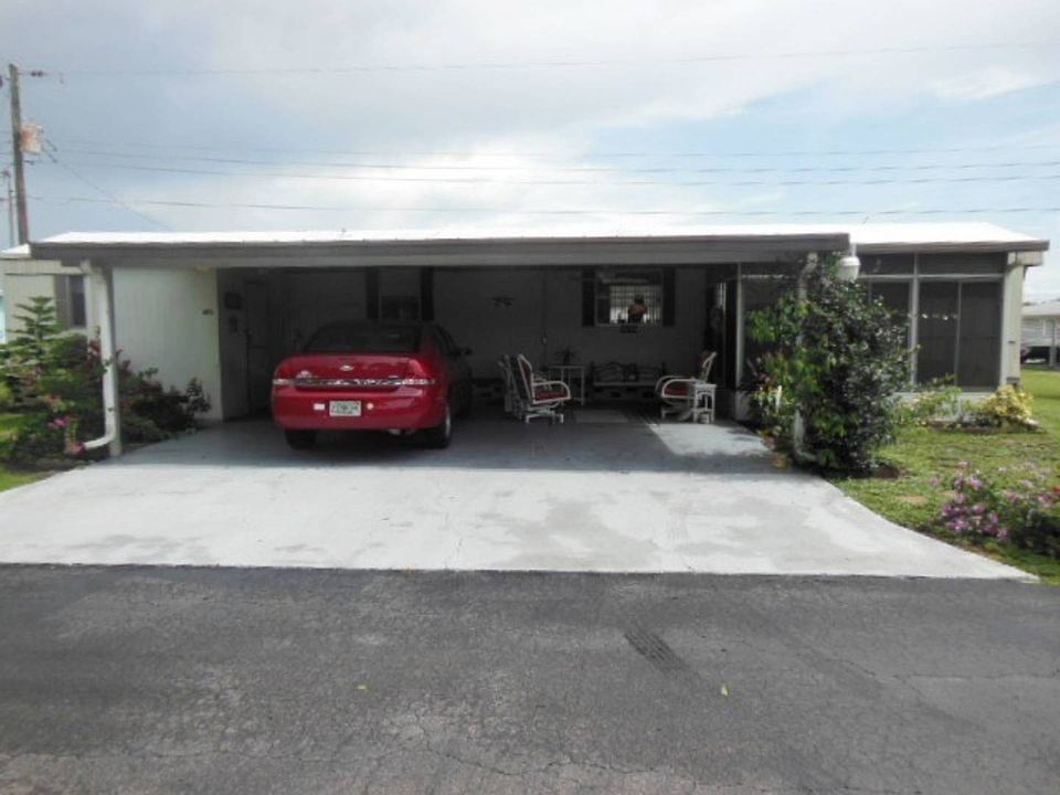 1st image of 6 Ee St