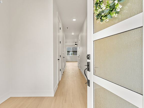 5th image of 16028 Serres Farms Way