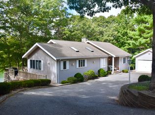 195 Lake Shore Drive, Marstons Mills, MA 02648