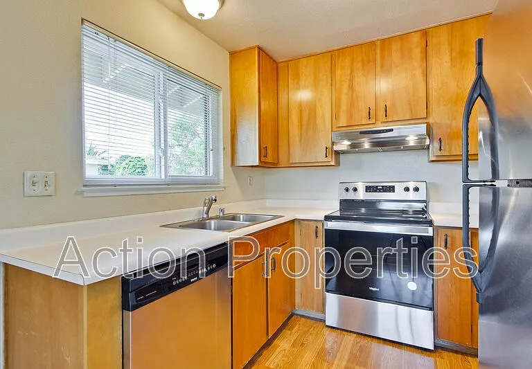180 Albacore Ln — Photo 7