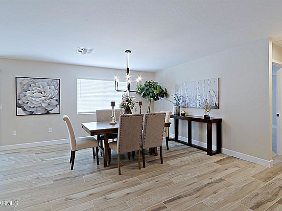 3rd image of 10141 W Sombrero Cir