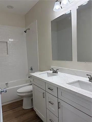 2407 Florence St — Photo 17