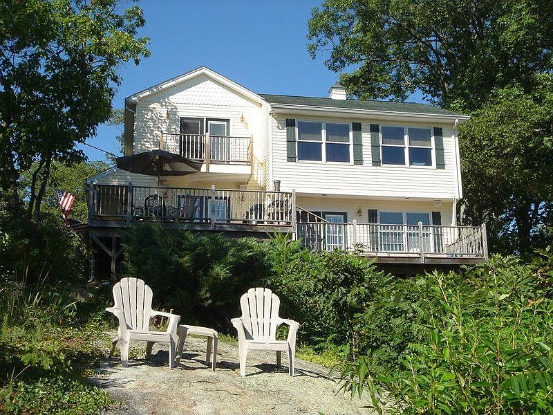 2nd image of 106 Pitney Rd