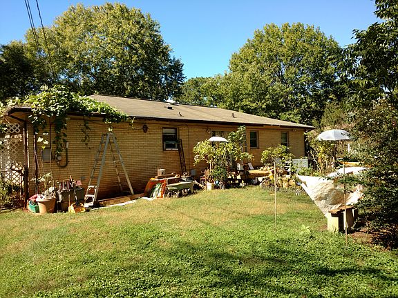 3rd image of 6506 Sheri Dr NW