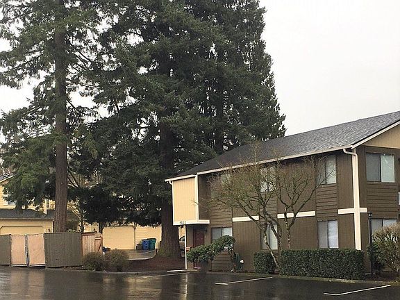 2nd image of 1803 NE 99th St APT 10