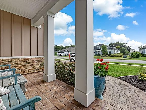 4th image of 96104 Grande Oaks Ln
