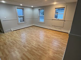 13 Southwick St Floor 2, Middleboro, MA 02346