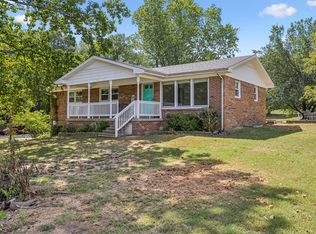 1003 Hickory St, Lawrenceburg, TN 38464