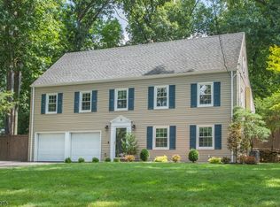 8 Sunset Rd, West Caldwell, NJ 07006