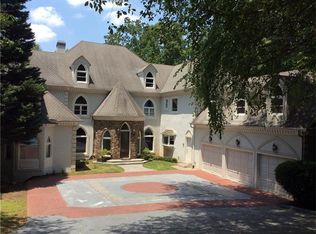 5078 Riverview Rd, Sandy Springs, GA 30327