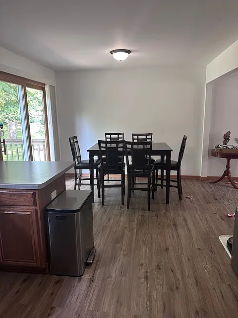 3 bed, 1220 sqft, $2,400 — Photo 4