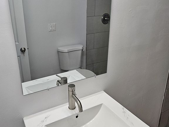 3rd image of 6442 Jumilla Ave