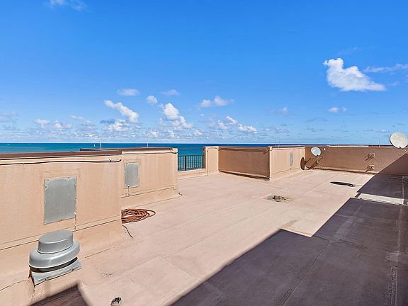 4th image of 530 Ocean Drive #Ph-N