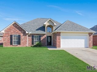 11345 Hampton Ct, Denham Springs, LA 70726