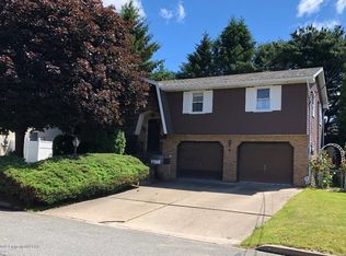 945 Branch Ct, Hazle Township, PA 18202