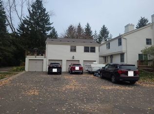 128 Avignon Ct, Woodbury, MN 55125