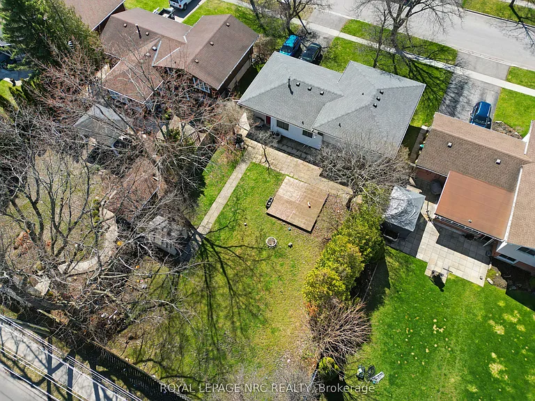 34 Preston Pl #LOWER — Photo 22
