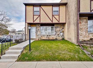 1 Knock N Knoll Cir #1, Willow Grove, PA 19090