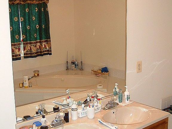 Master Bath Double-Vanity