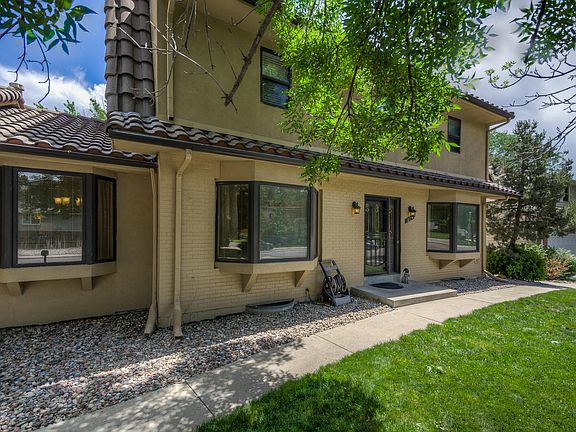 274 FLORA WAY