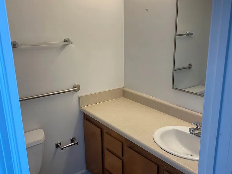 215 W College Ave #223 — Photo 6