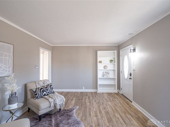 2nd image of 211 Holmes Dr