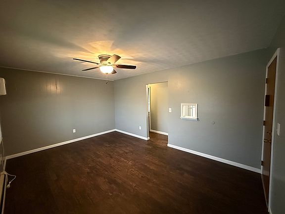 5th image of 200 Carolyn Ln #11