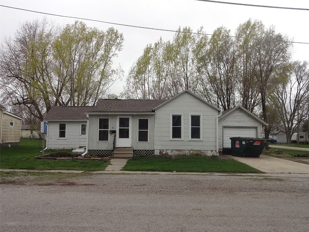695 Howard Ave, Marengo, IA 52301 Zillow