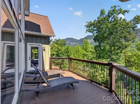 343 Garden Ln, Lake Lure, NC 28746