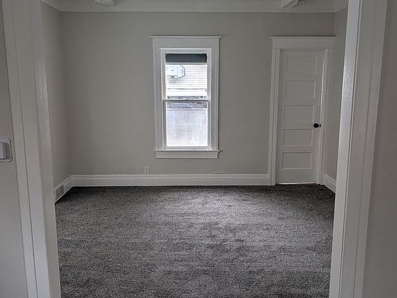 4th image of 290 Post Ave
