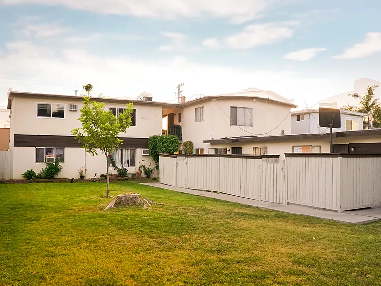 14324 Christine Dr #F — Photo 32