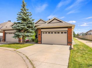 841 156th St NW #10, Edmonton, AB T6R0B3
