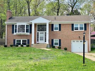 3008 Hunt Rd, Oakton, VA 22124