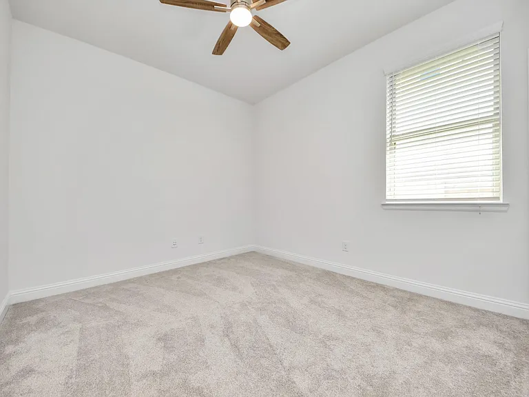 4030 Colony Ln — Photo 9
