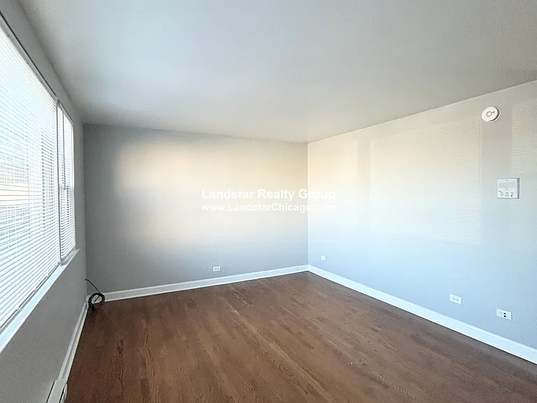 7632.5 N Milwaukee Ave #1A — Photo 1