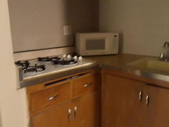 5th image of 5624 W Newport Ave