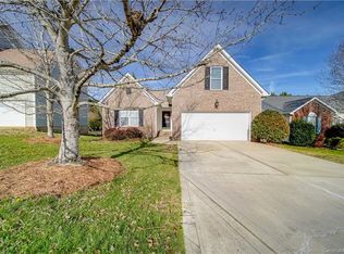 6898 Fenwick Dr, Indian Trail, NC 28079