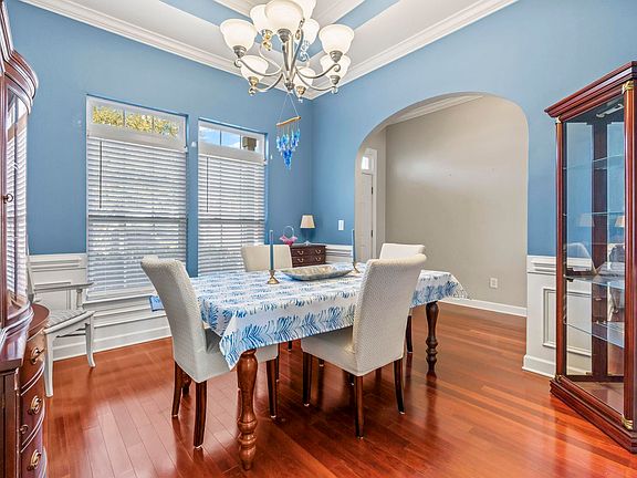 5th image of 605 Tattlesbury Dr. #605 Tattlesbury Drive